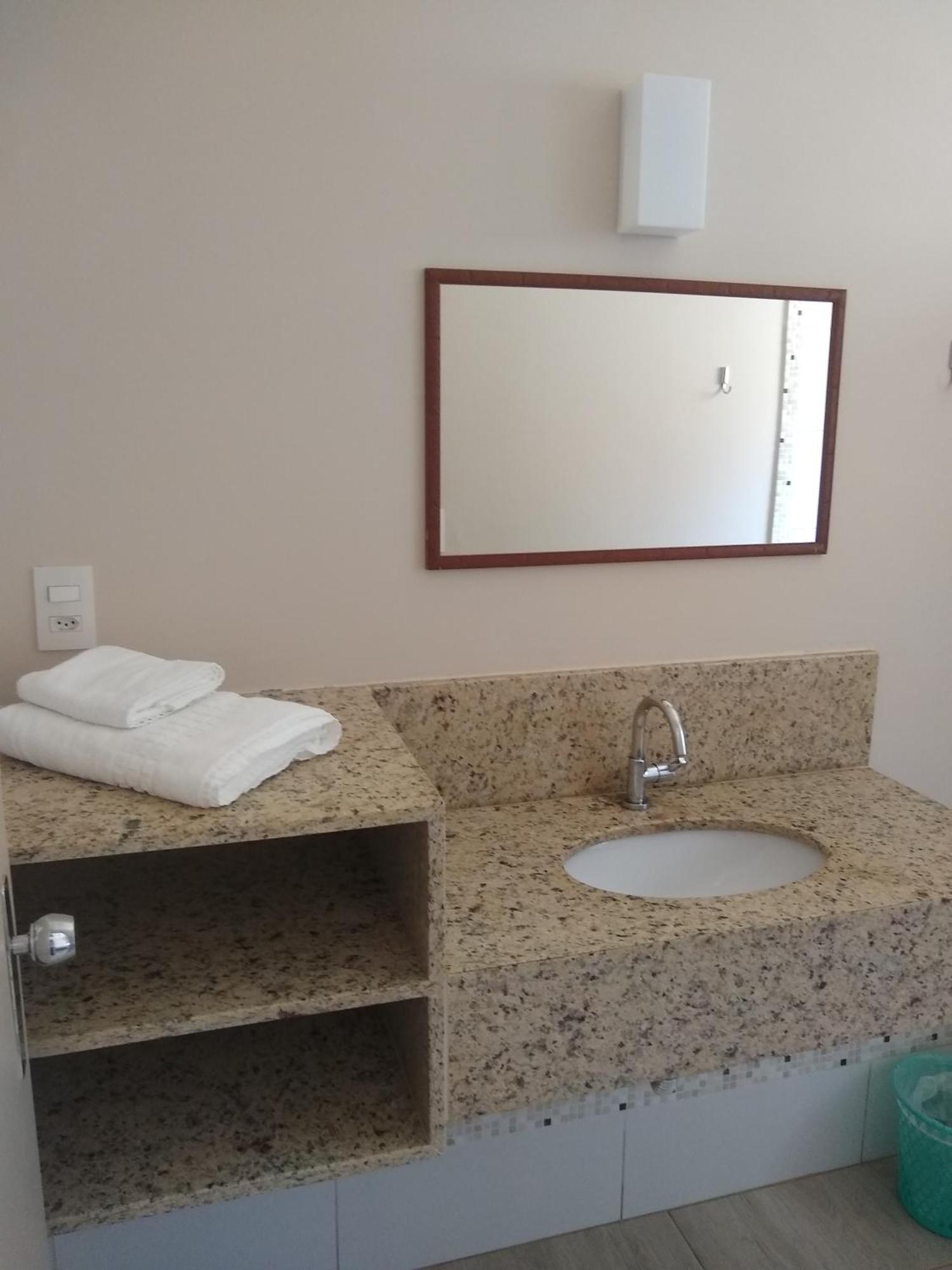 Leme Plaza Hotel エクステリア 写真